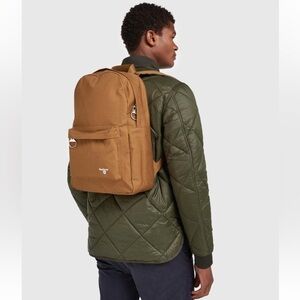 ▶️ Barbour ◀️ Cascade Backpack with Padded Laptop Compartment.